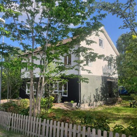 Liten Laegenhet 2 + 2 Pers Fågelfors Kültér fotó